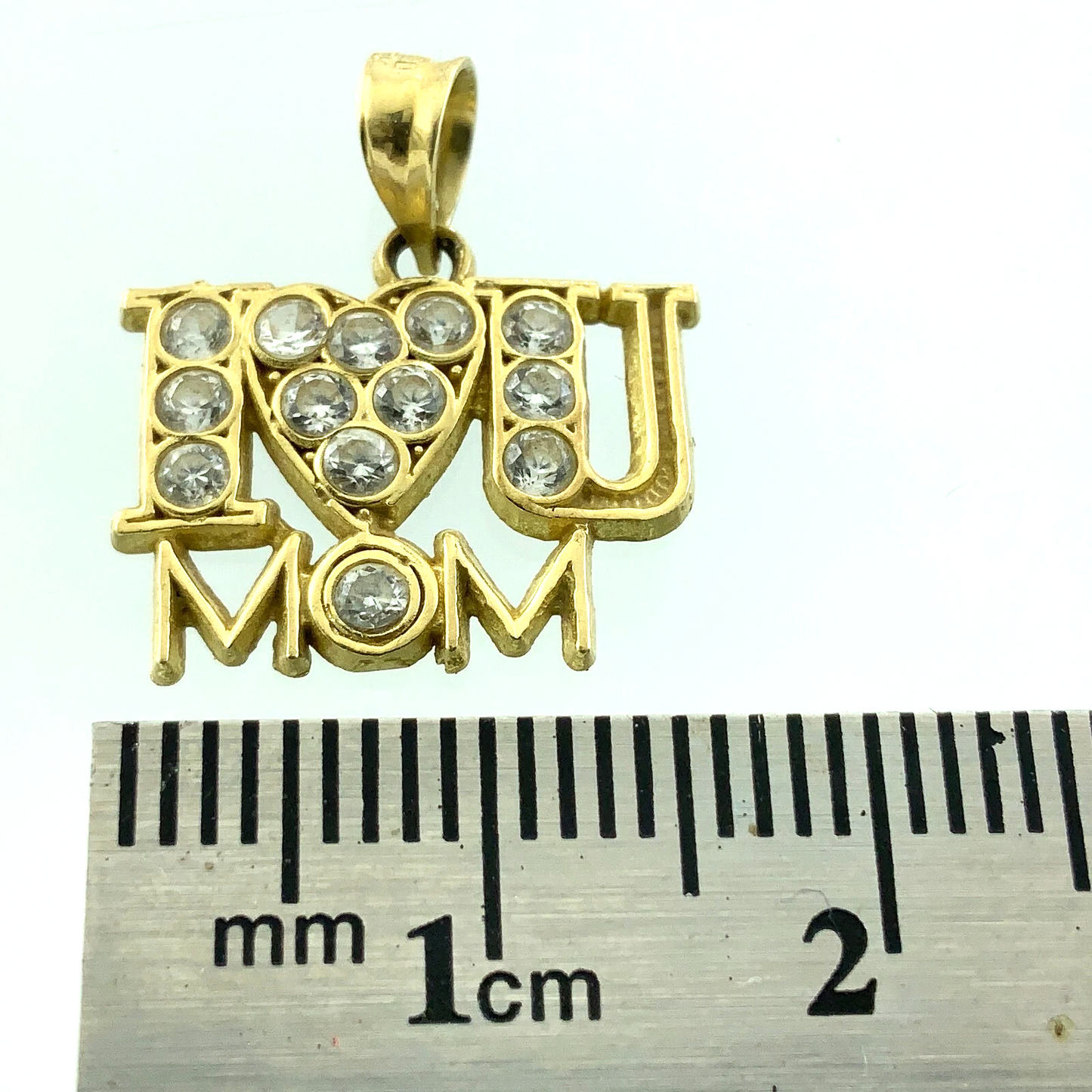 I Heart U Mom Beautiful Gift Love Mom 10K Yellow Gold Pendant Charm AU025