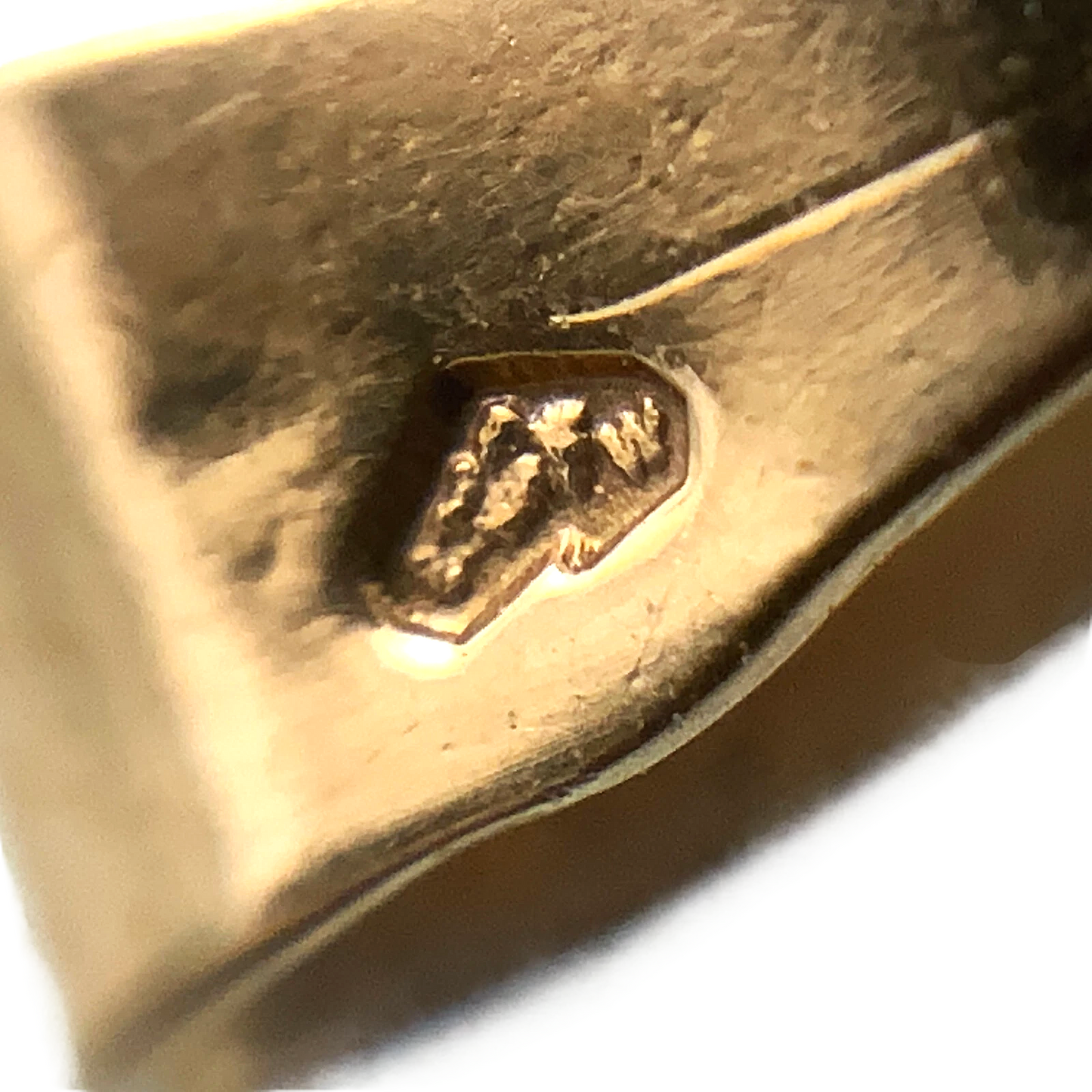 Beautiful Vintage Art Deco Pendant 14K Yellow Gold December Birthstone AU078