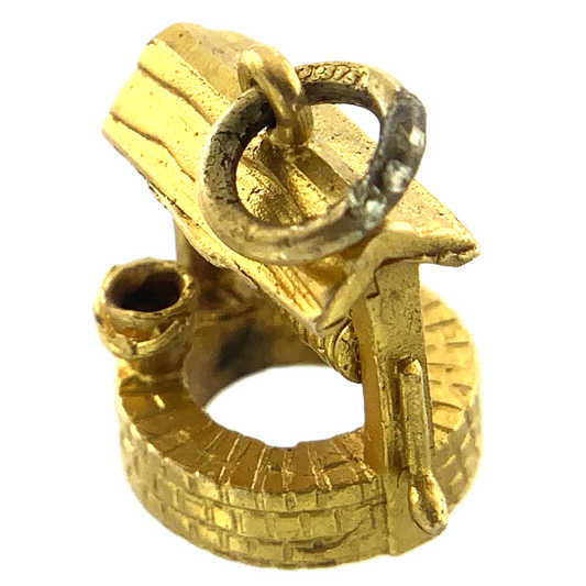 9K Yellow Gold Wishing Well Pendant Charm Tested AU092