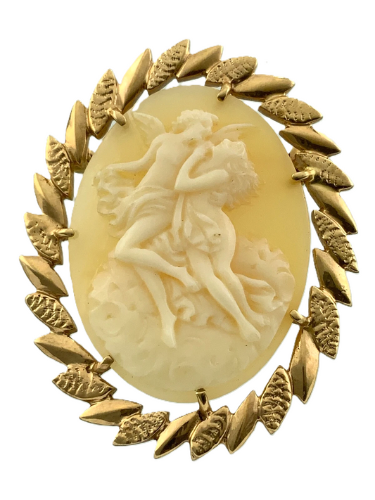 Antique Cameo Brooch 10K Yellow Gold Leaf Border Beautiful Angels AU103