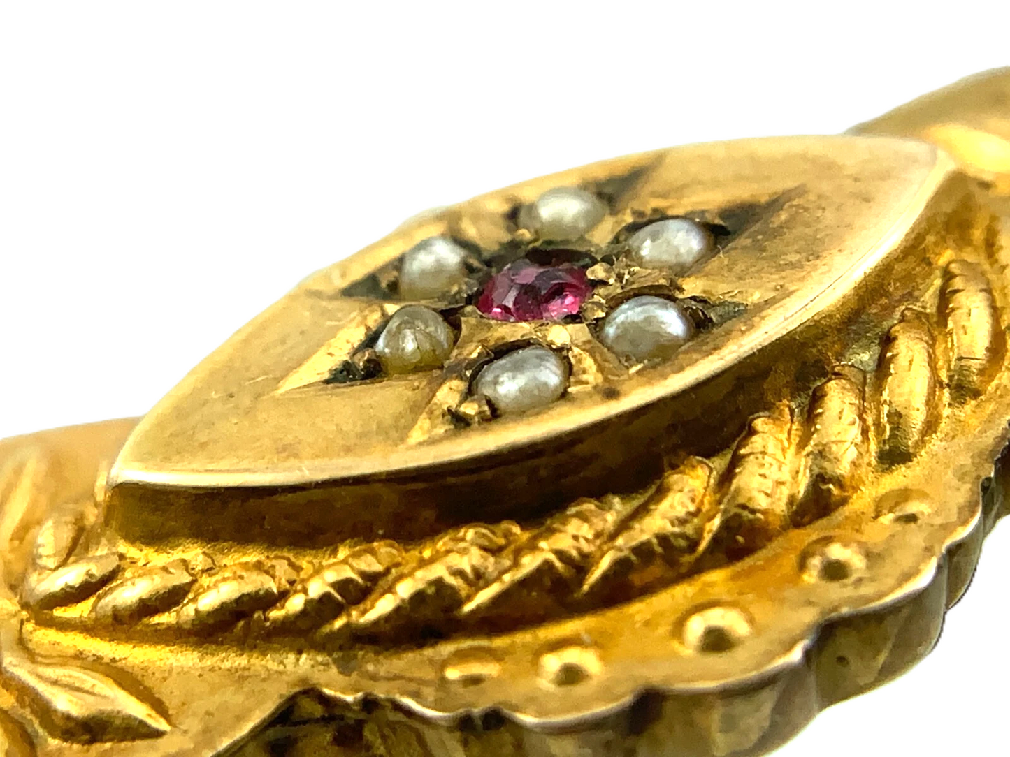 Beautiful Victorian 9K Yellow Gold Bar Pin Brooch C & Co Etruscan Revival AU104