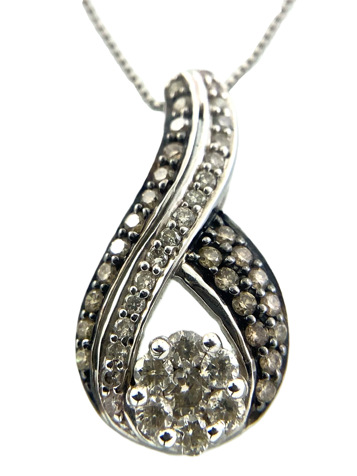 Beautiful 10K White Gold Diamond Pendant Twist Loop Box Chain Necklace AU107