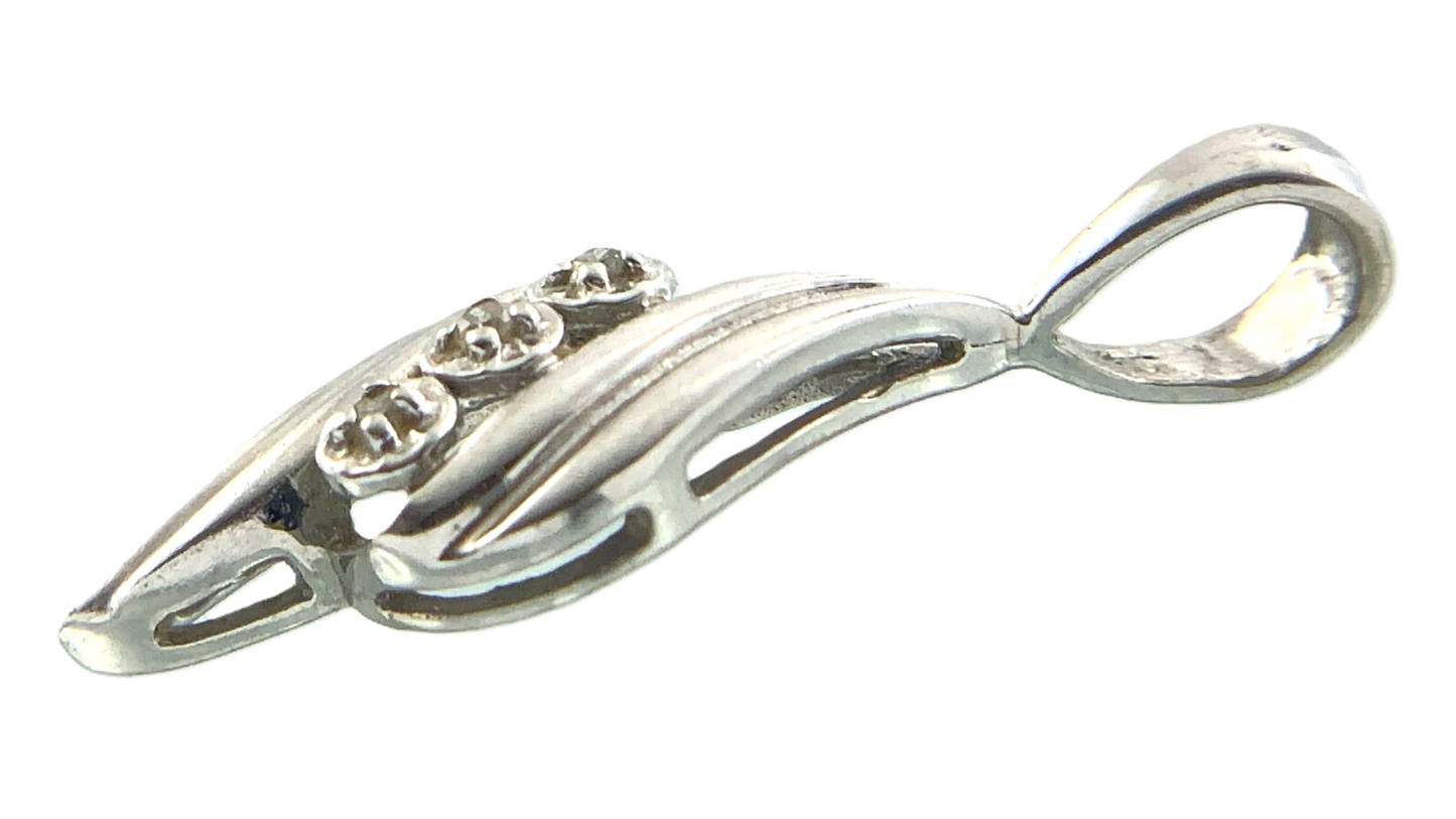 Allura 10K White Gold Pendant Elegant Charm AU112