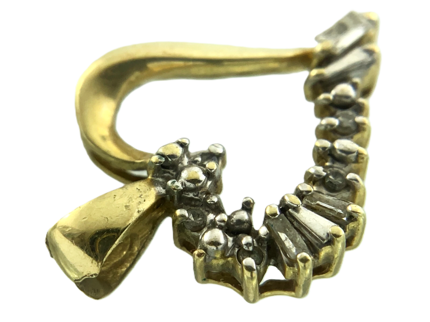 Beautiful 10K Yellow Gold Heart Diamond Pendant Charm AU139