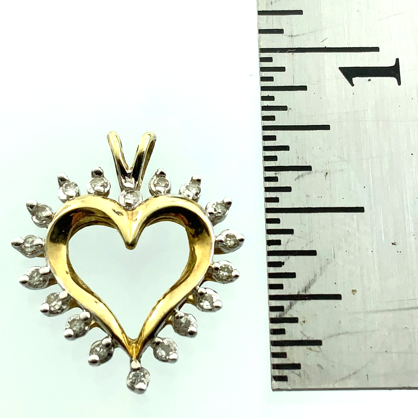 Beautiful 10K Yellow Gold Diamond Heart Pendant Charm AU143