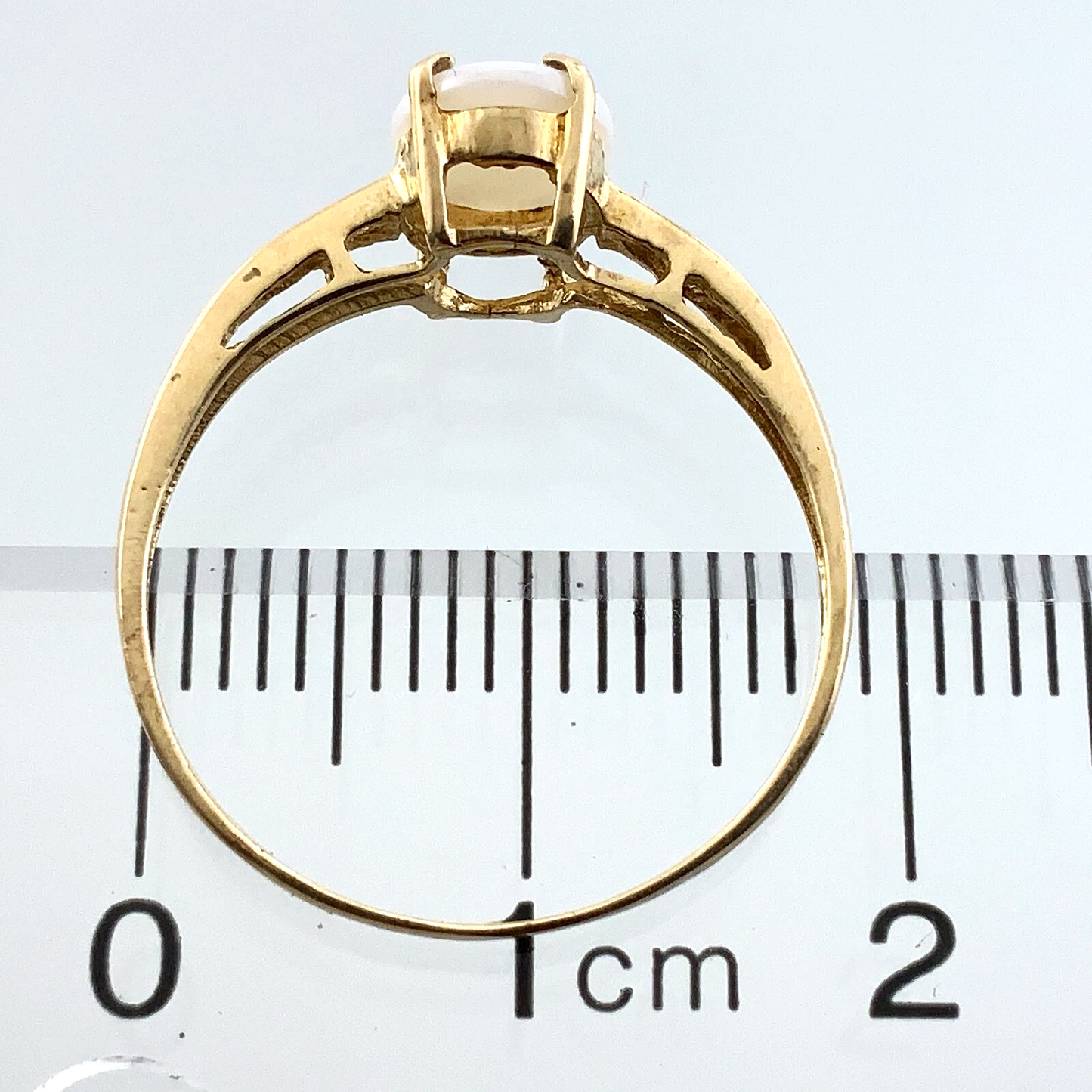 10K Yellow Gold White Stone Opal Ring Solitaire Band Size 6.75 AU175