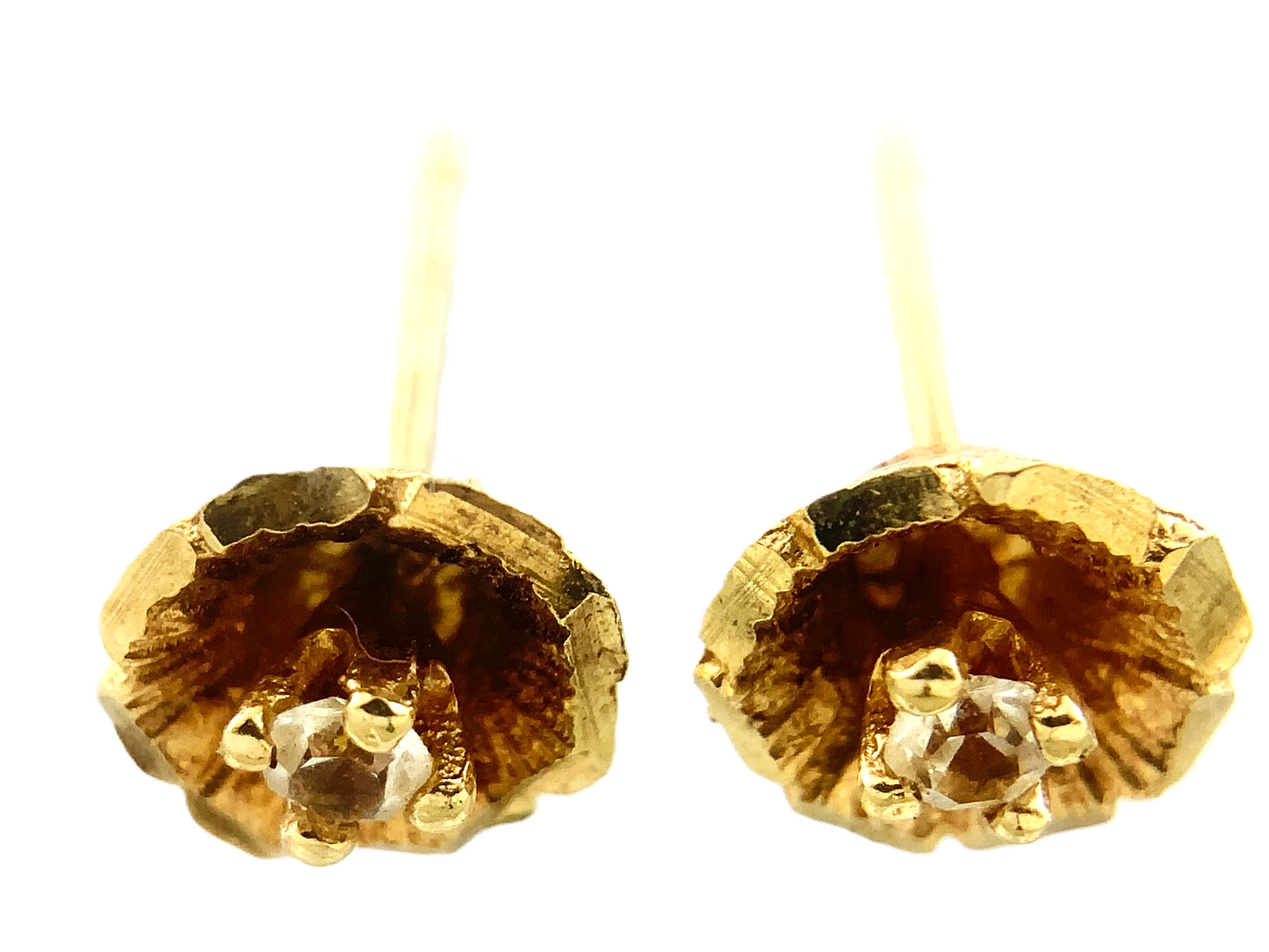 10K Yellow Gold Flower Pedal Stud Earrings AU217