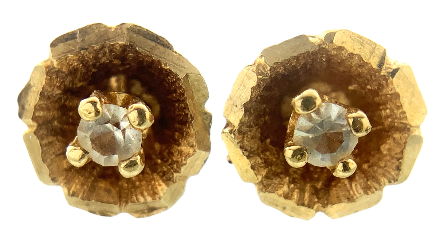 10K Yellow Gold Flower Pedal Stud Earrings AU217