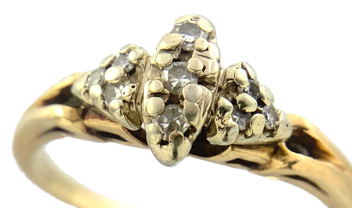 14K Yellow Gold Diamond Ring Size 7.5 AU241