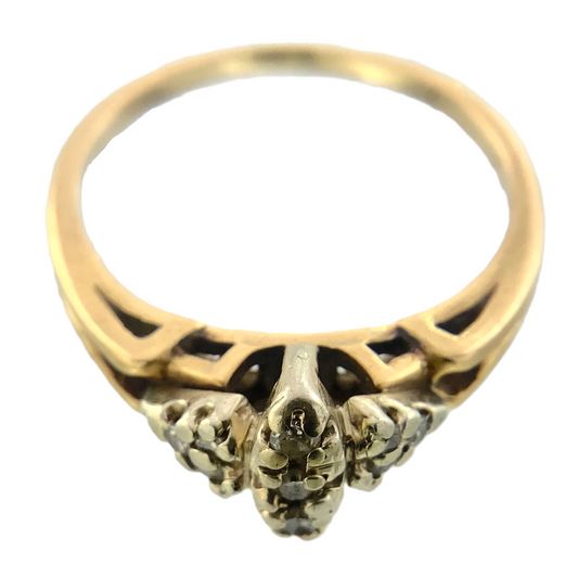 14K Yellow Gold Diamond Ring Size 7.5 AU241