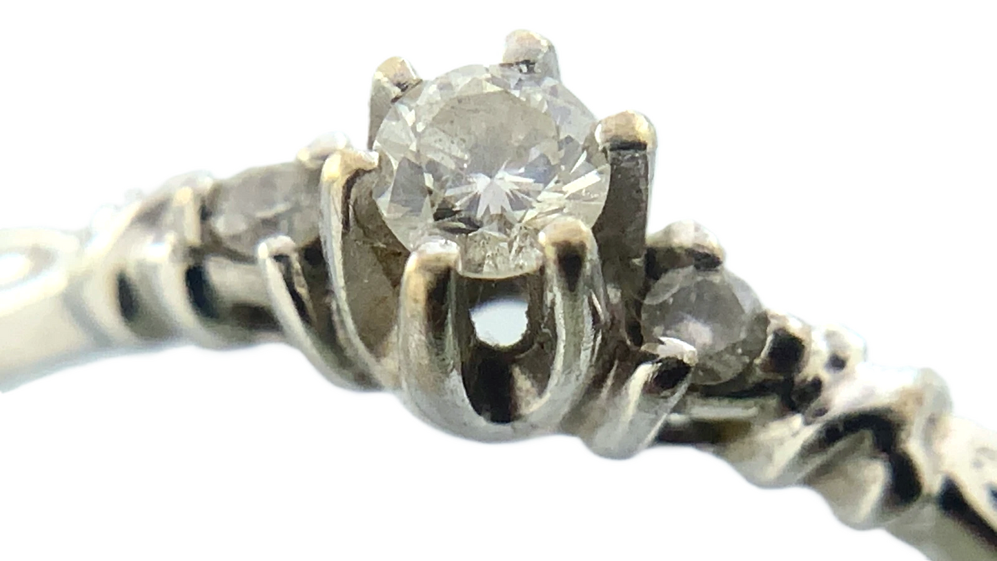 10K White Gold Diamond Engagement Ring Size: 7.25 AU243