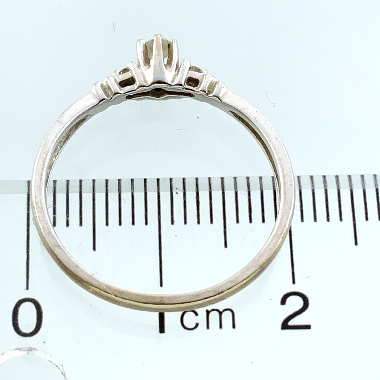 10K White Gold Diamond Engagement Ring Size: 7.25 AU243