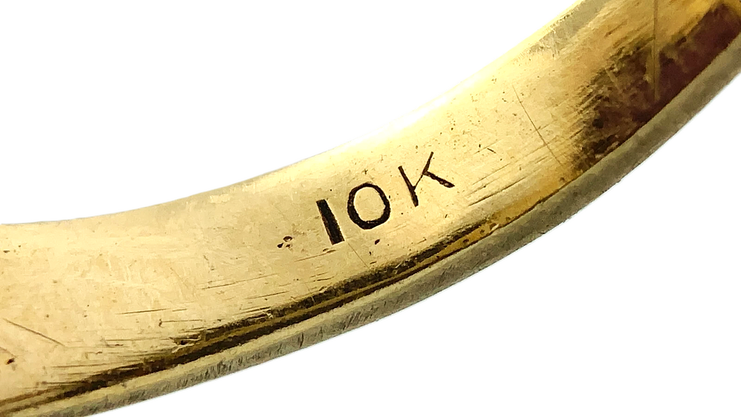 10K Yellow Gold Beautiful Purple Amethyst Cocktail Ring Size: 6.75 AU246