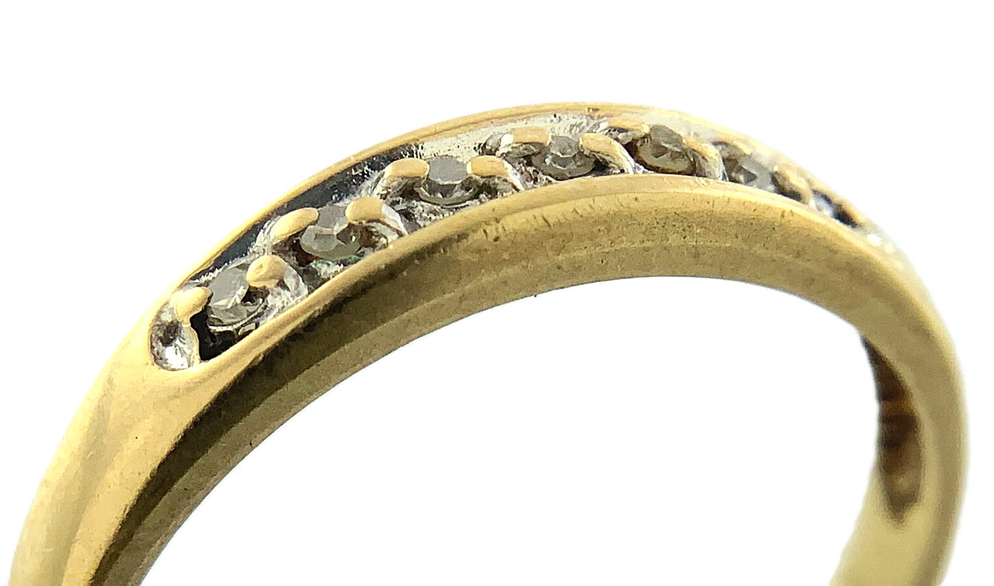 10K Yellow Gold Diamond Band Ring Size 6.75 AU253