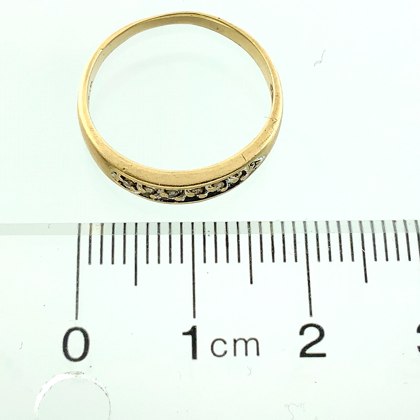 10K Yellow Gold Diamond Band Ring Size 6.75 AU253