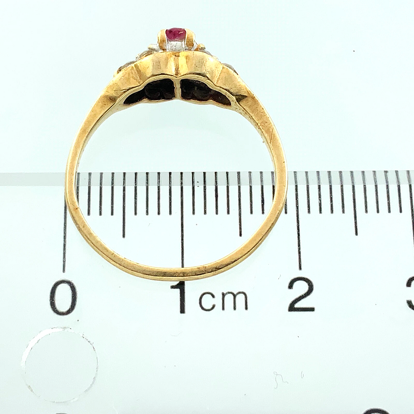 10K Yellow Gold Ruby and Diamond Ring Size 5.5 AU254