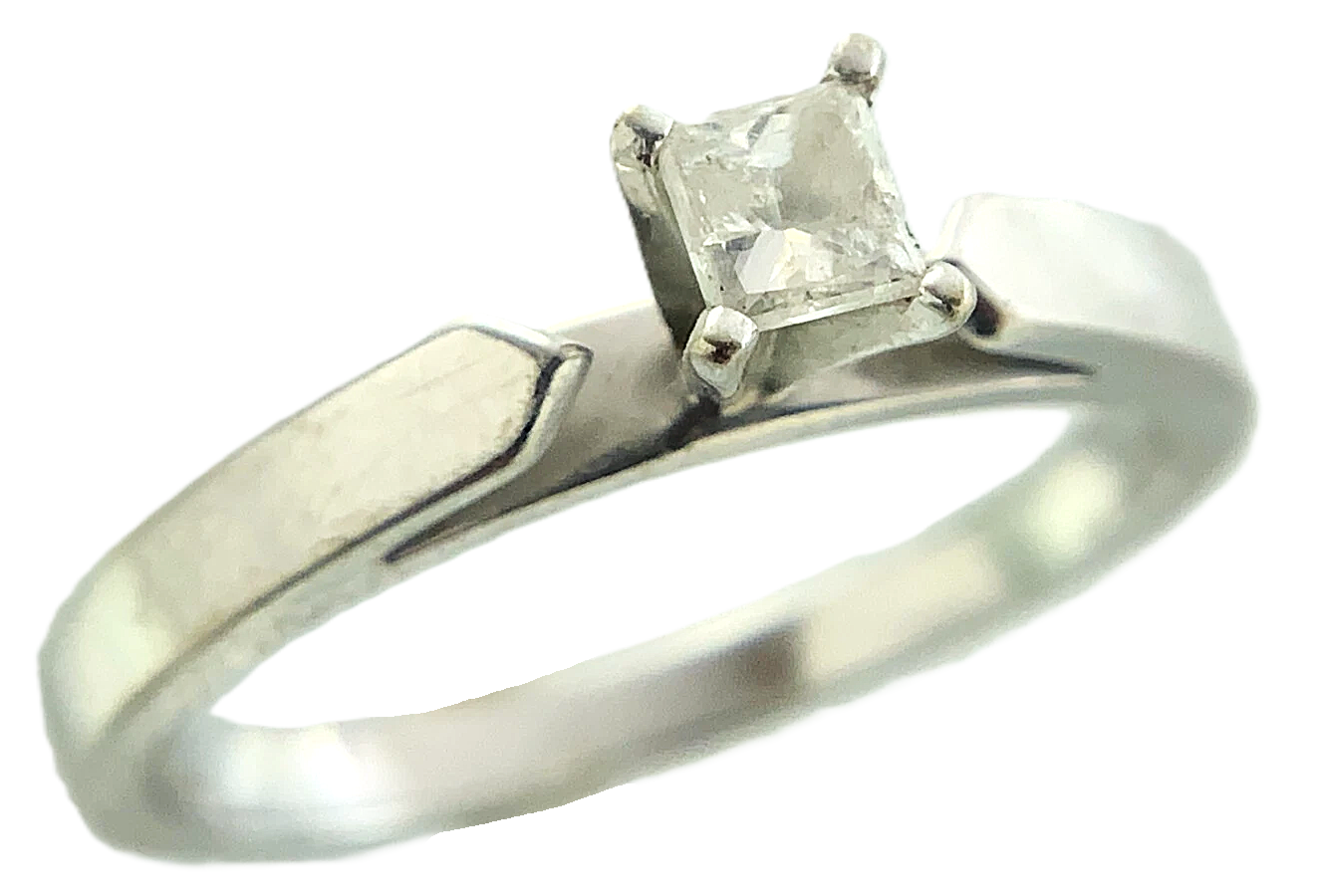 14K White Gold Diamond Engagement Ring Size 7 AU257