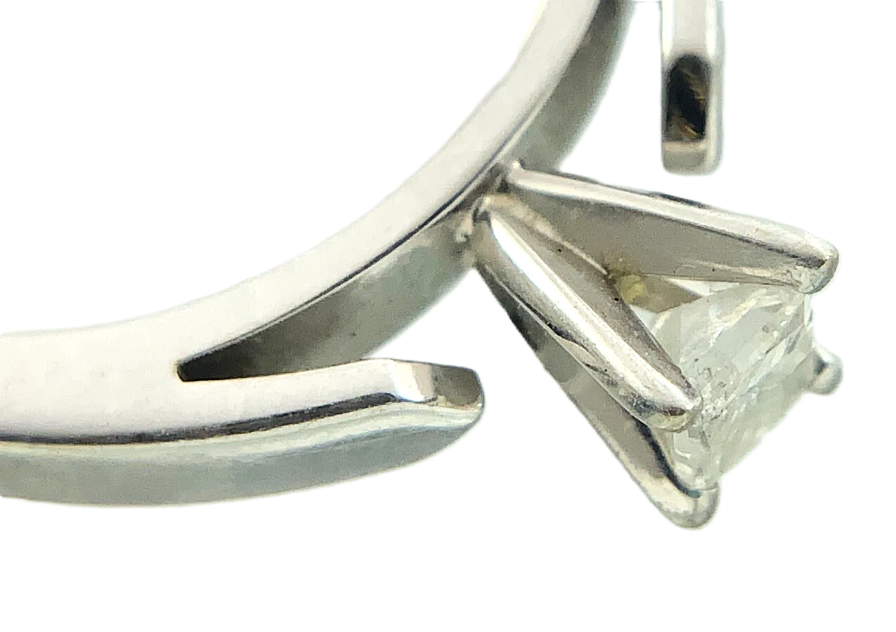 14K White Gold Diamond Engagement Ring Size 7 AU257