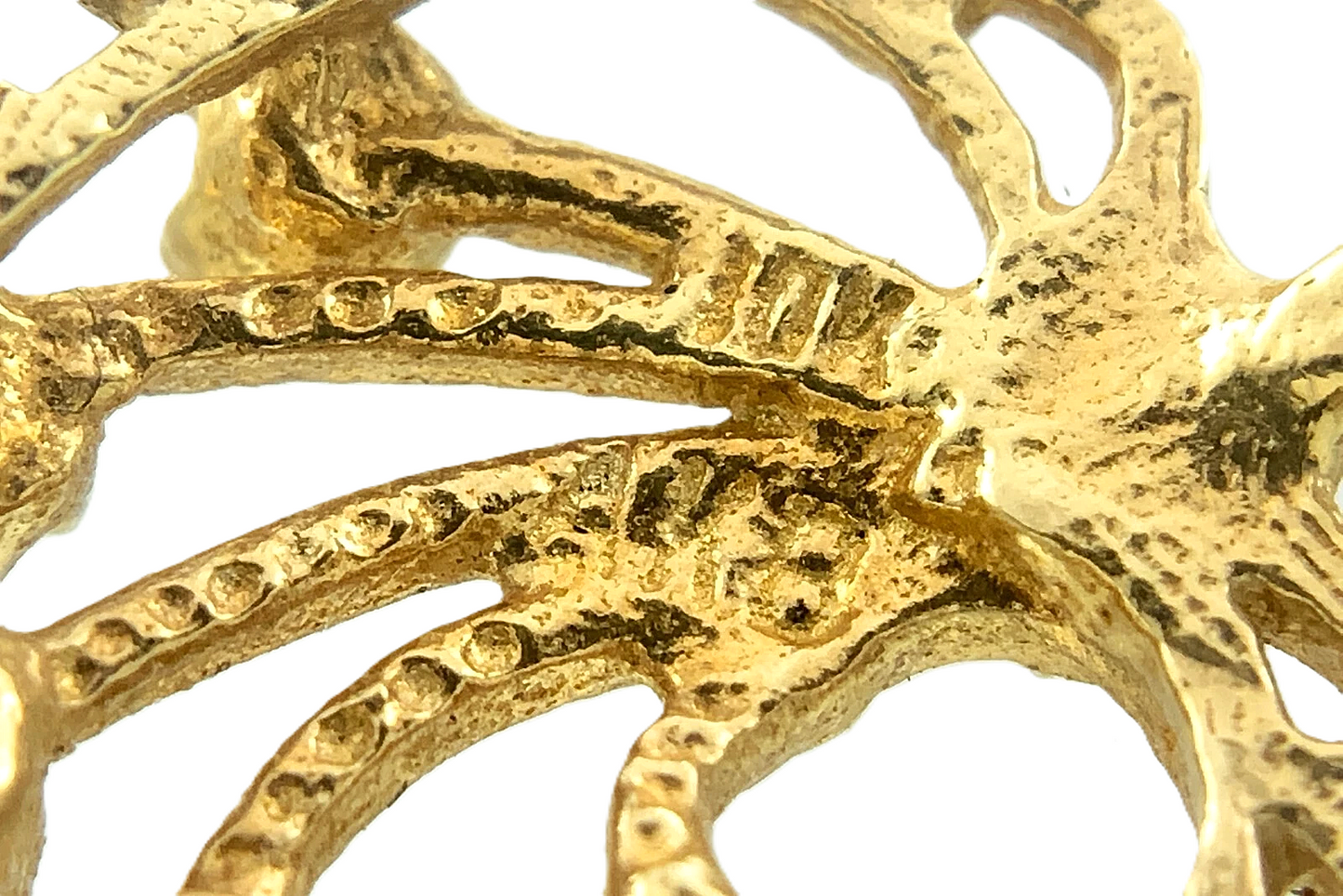 10K Yellow Gold Heart Pendant Scalloped Edge Gemstones AU262