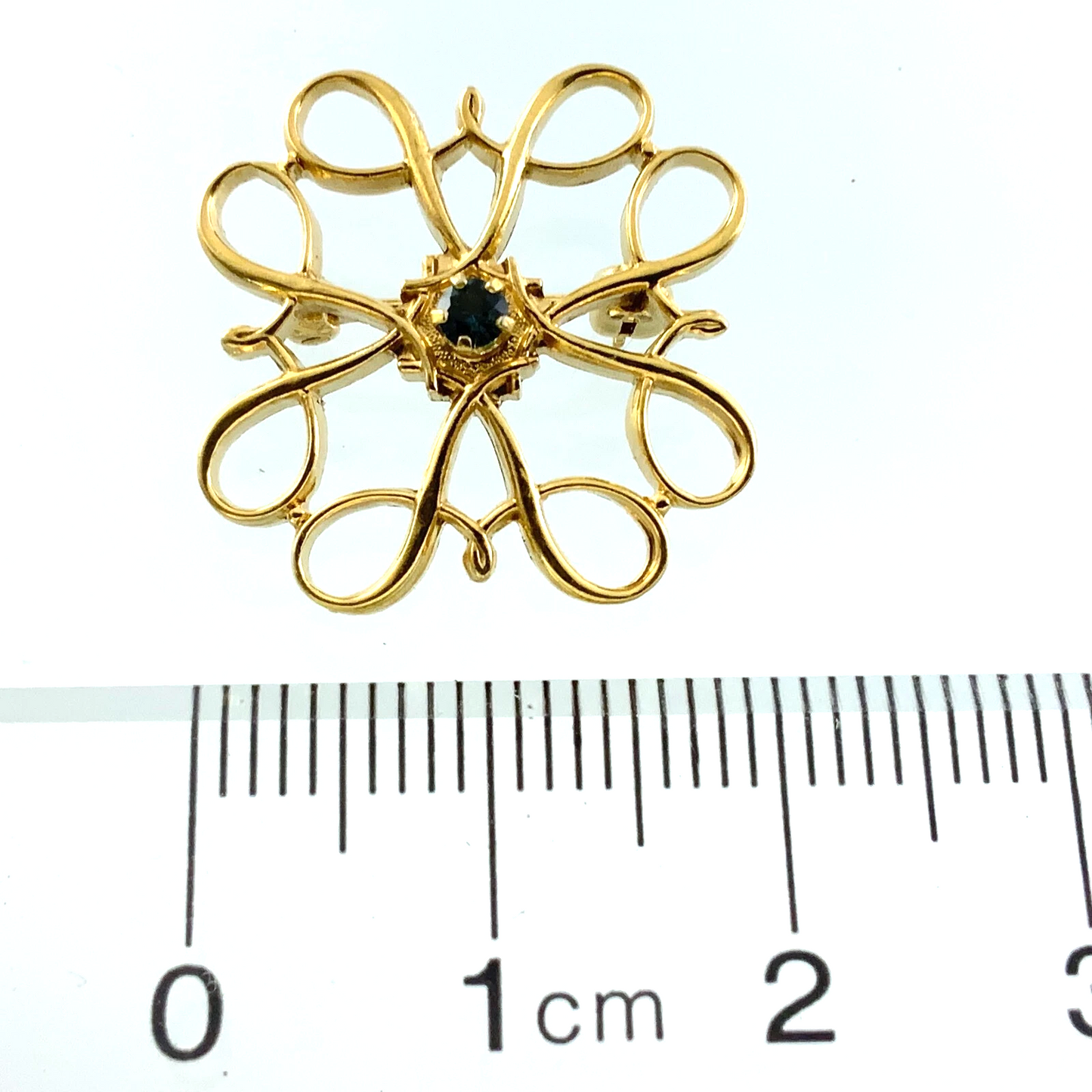 9K Yellow Gold Love Knot Filigree Elegant Brooch AU276