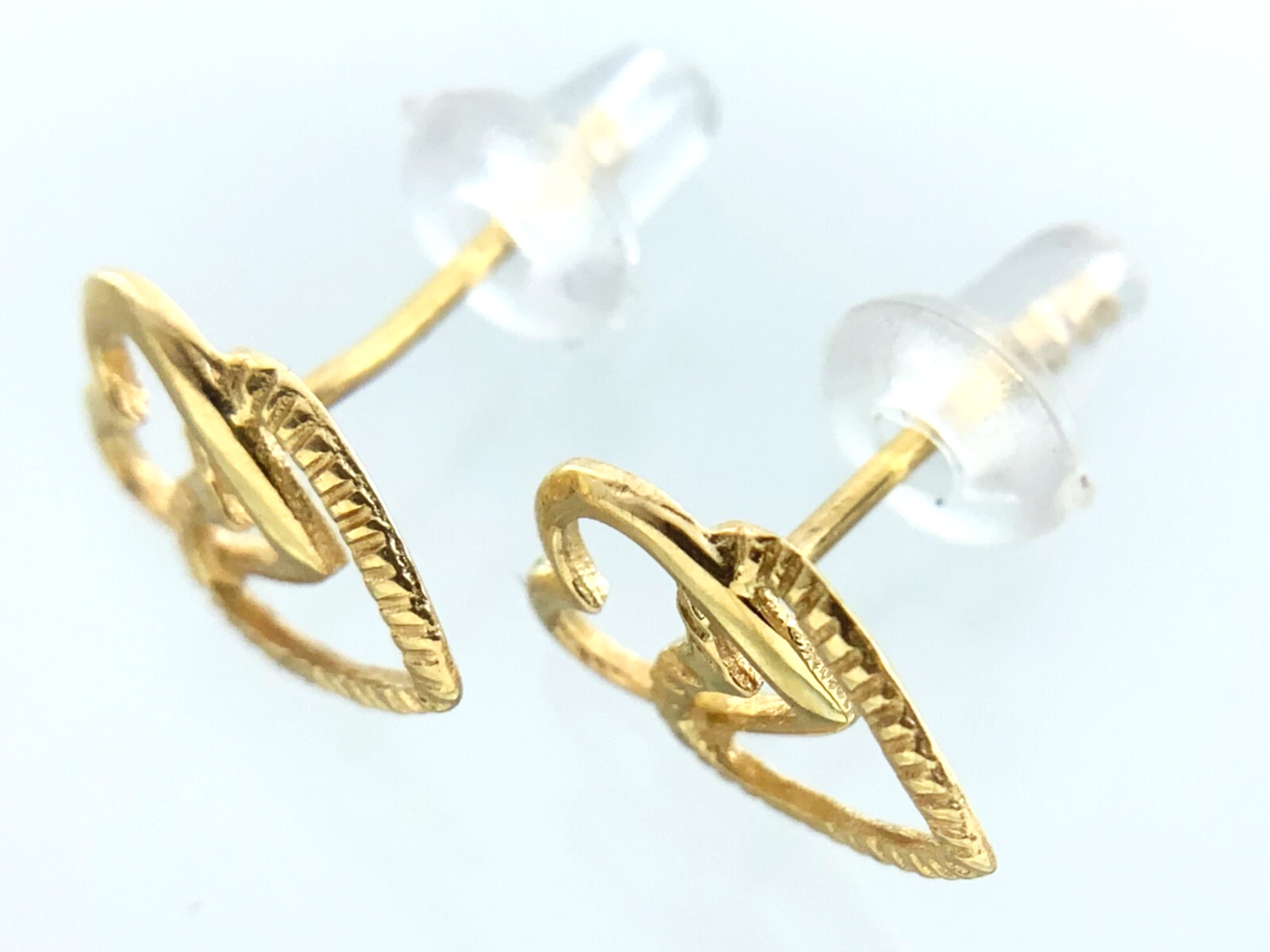 10K Yellow Gold Double Heart Stud Earrings Classic Elegant Love Symbol AU292