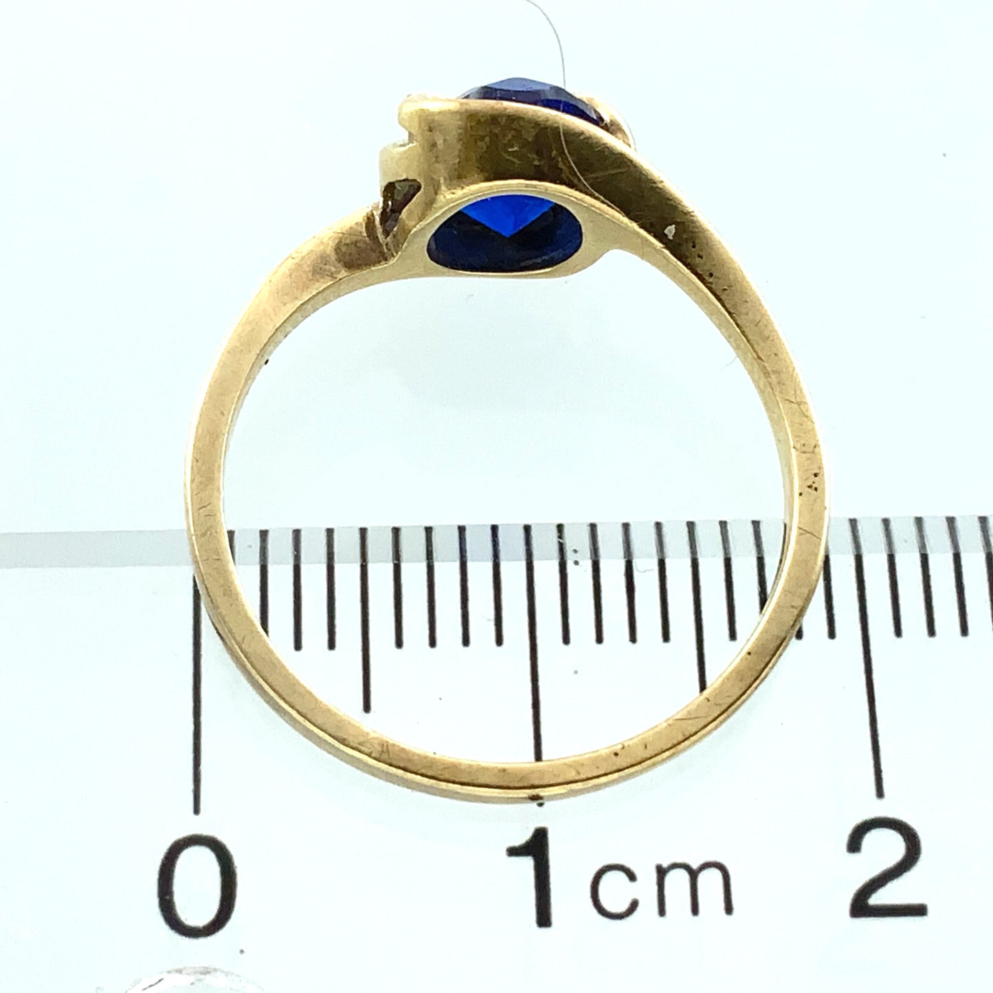10K Yellow Gold Blue Oval Stone Solitaire Ring Size 6 AU293