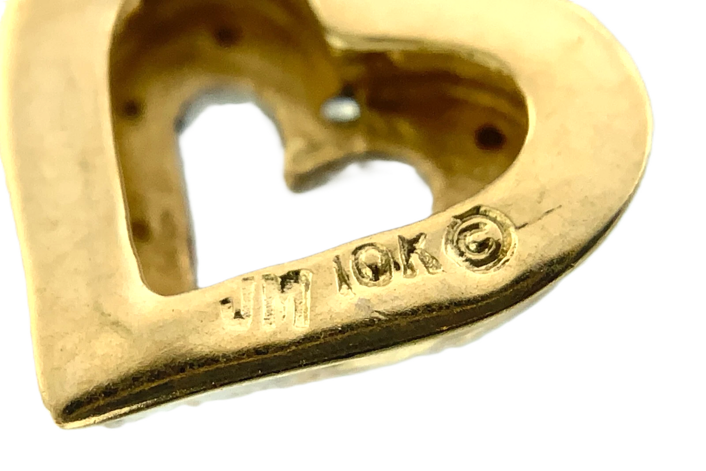 10K Yellow Gold Heart Shape Pendant Symbol of Love AU301