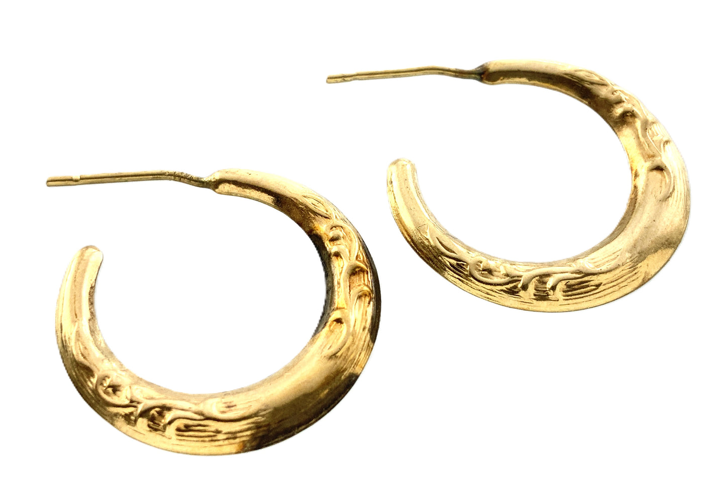 10K Yellow Gold  Chunky Hoop Earrings With Engraved Design AU324