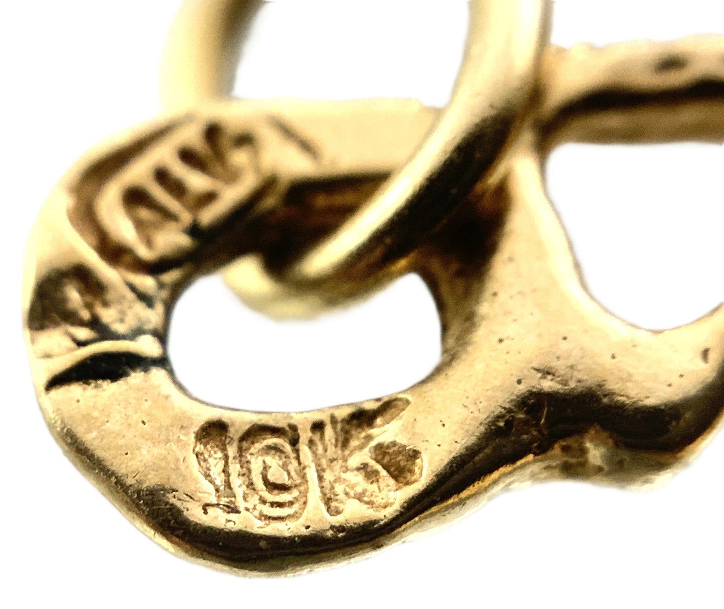 10K Yellow Gold  Butterfly Pendant Charm With Openwork Design AU328