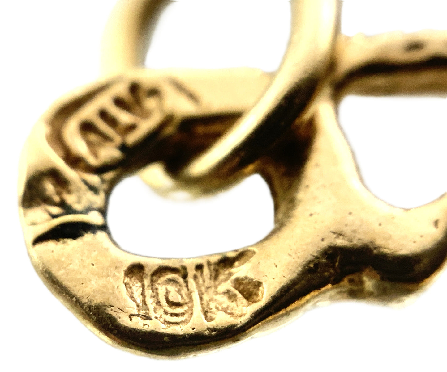 10K Yellow Gold  Butterfly Pendant Charm With Openwork Design AU328