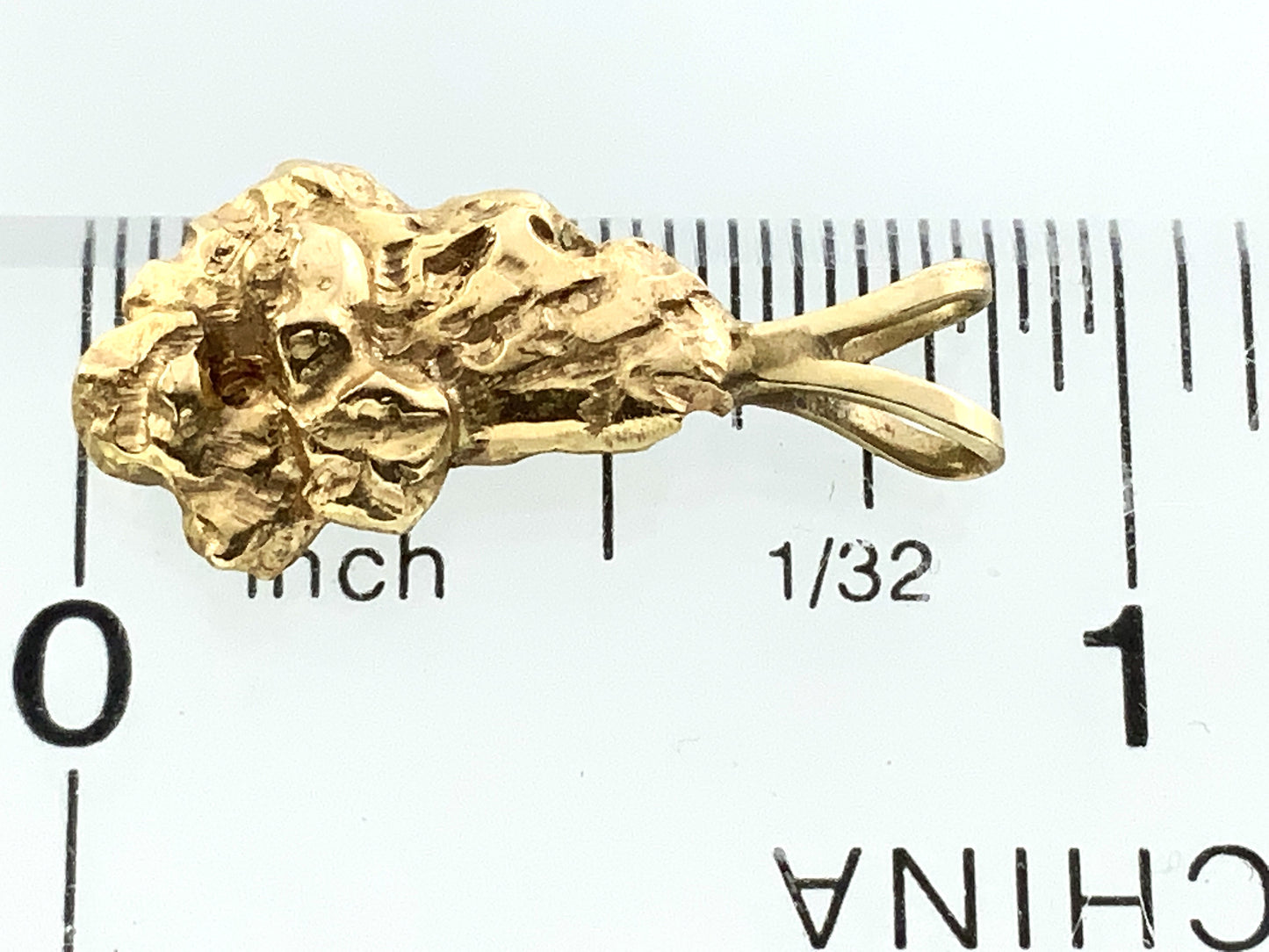 18K Yellow Gold Nugget Style Charm Pendant AU384