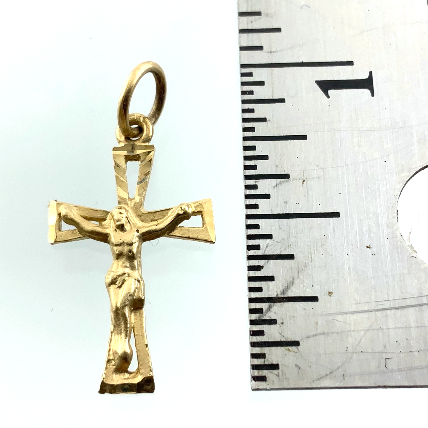 10K Yellow Gold Crucifix Pendant Jesus On The Cross Religious Charm AU073