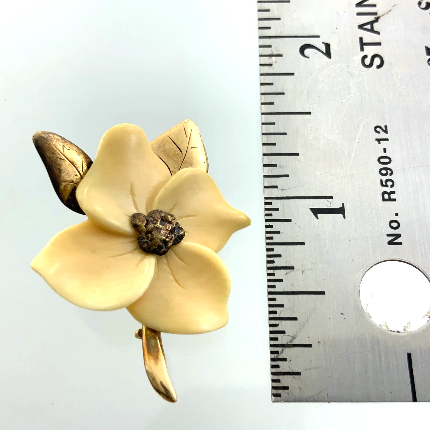 Vintage Magnolia Flower Brooch 10K Yellow Gold Tested AU101