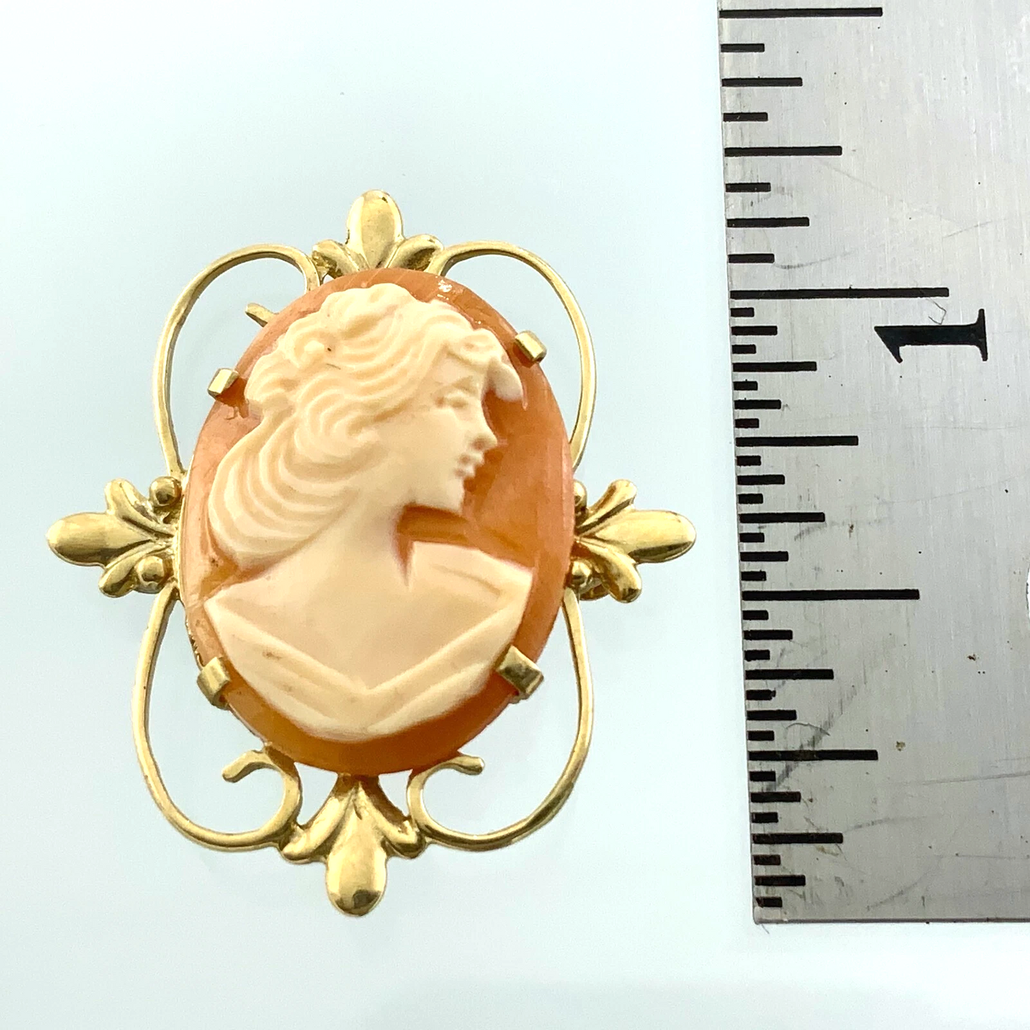Antique Cameo Brooch 10K Yellow Gold Pendant Carved Woman Portrait AU104