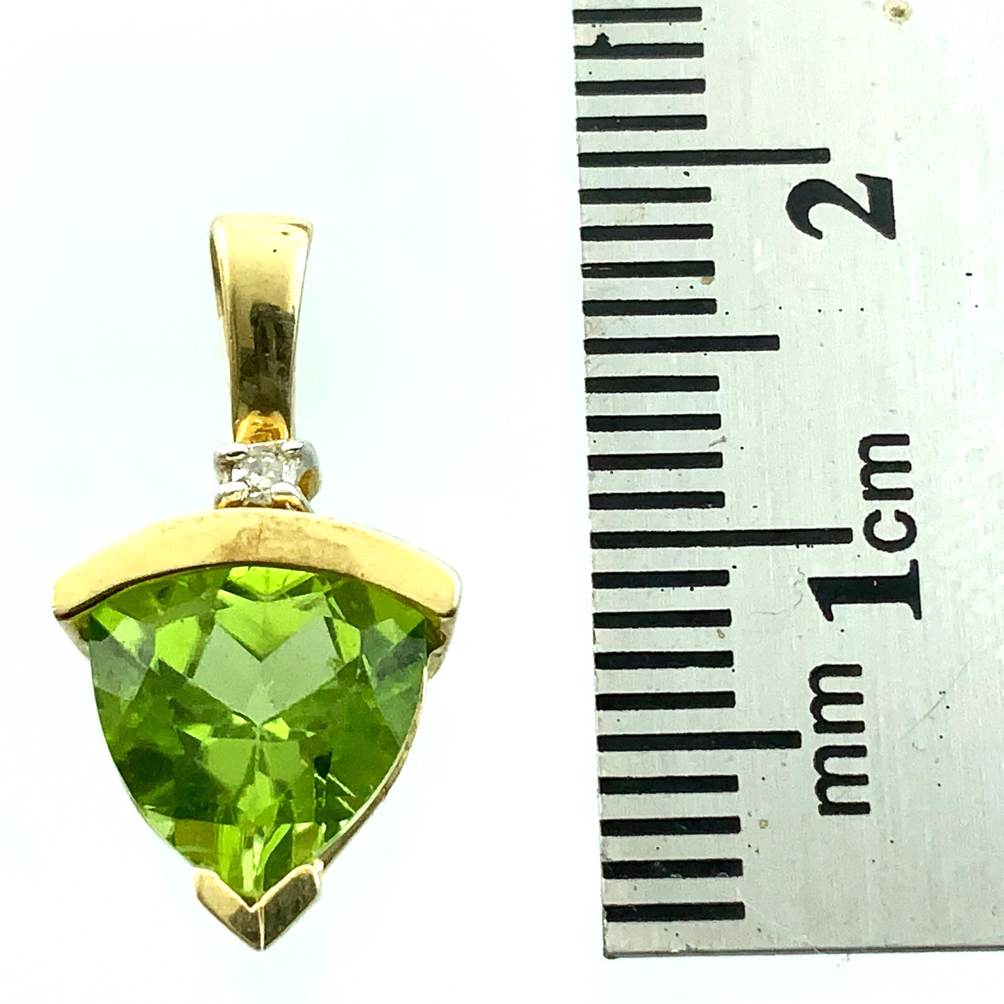 10K Yellow Gold Green Gemstone and Diamond Solitaire Pendant Charm AU129