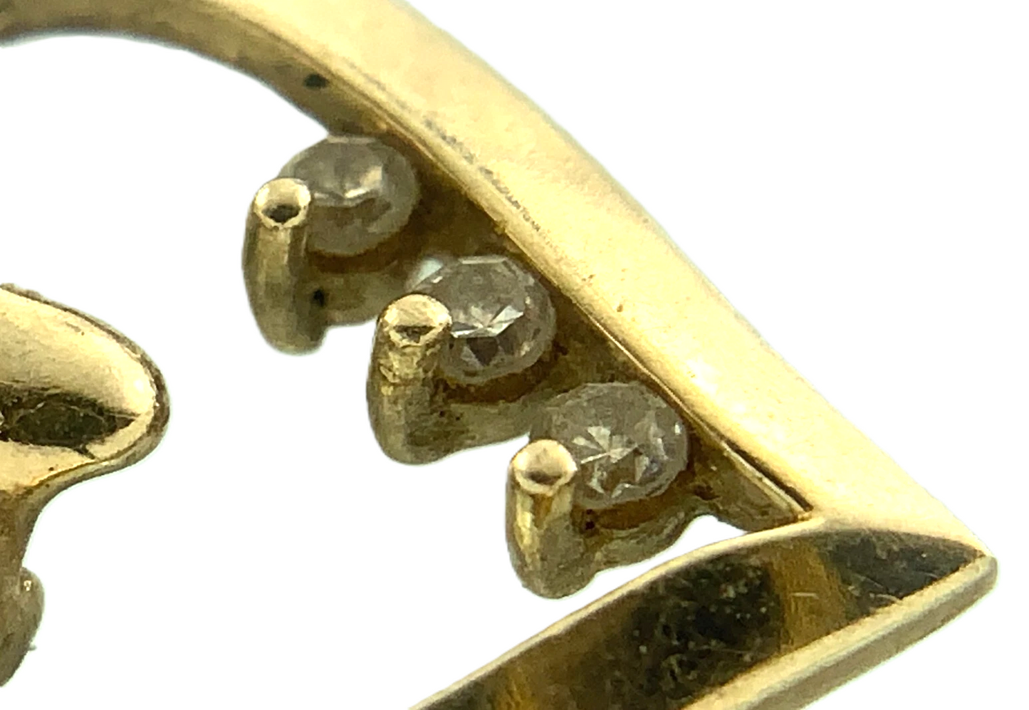 Beautiful 10K Yellow Gold Heart Diamond Pendant Charm AU138