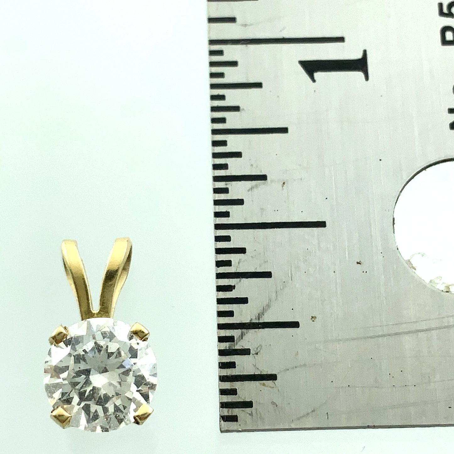 14K Yellow Gold Solitaire Necklace Pendant Rabbit Ear NOT DIAMOND AU146