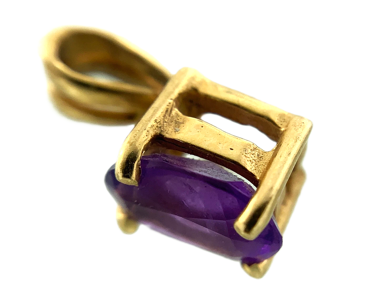 14K Yellow Gold Solitaire Pendant Purple Gemstone Charm AU147