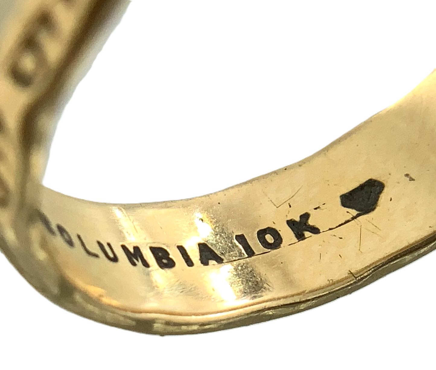 10K Yellow Gold Ring Columbia 10K Gold Band Size 8.5 AU152