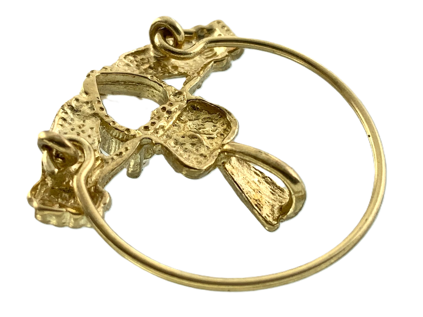 10K Yellow Gold Classic Claddagh Pendant Hands Holding Heart AU158