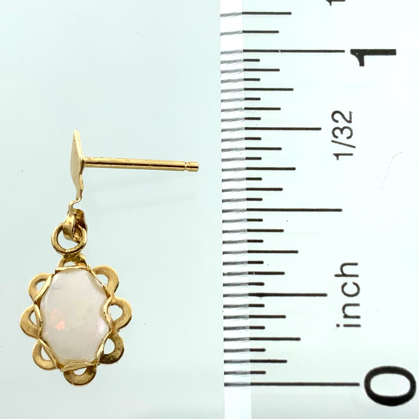 14K Yellow Gold Opal Drop Earrings Solitaire Scalloped Edge AU166