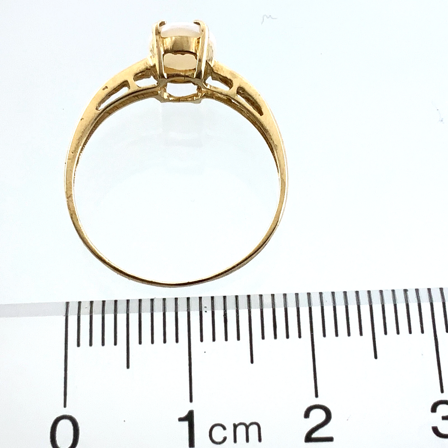 10K Yellow Gold White Stone Opal Ring Solitaire Band Size 6.75 AU175