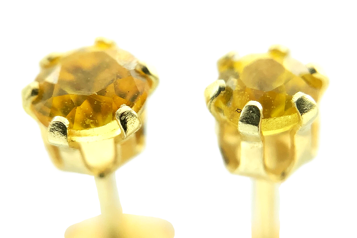 14K Yellow Gold Yellow Sapphire Stud Earrings AU203