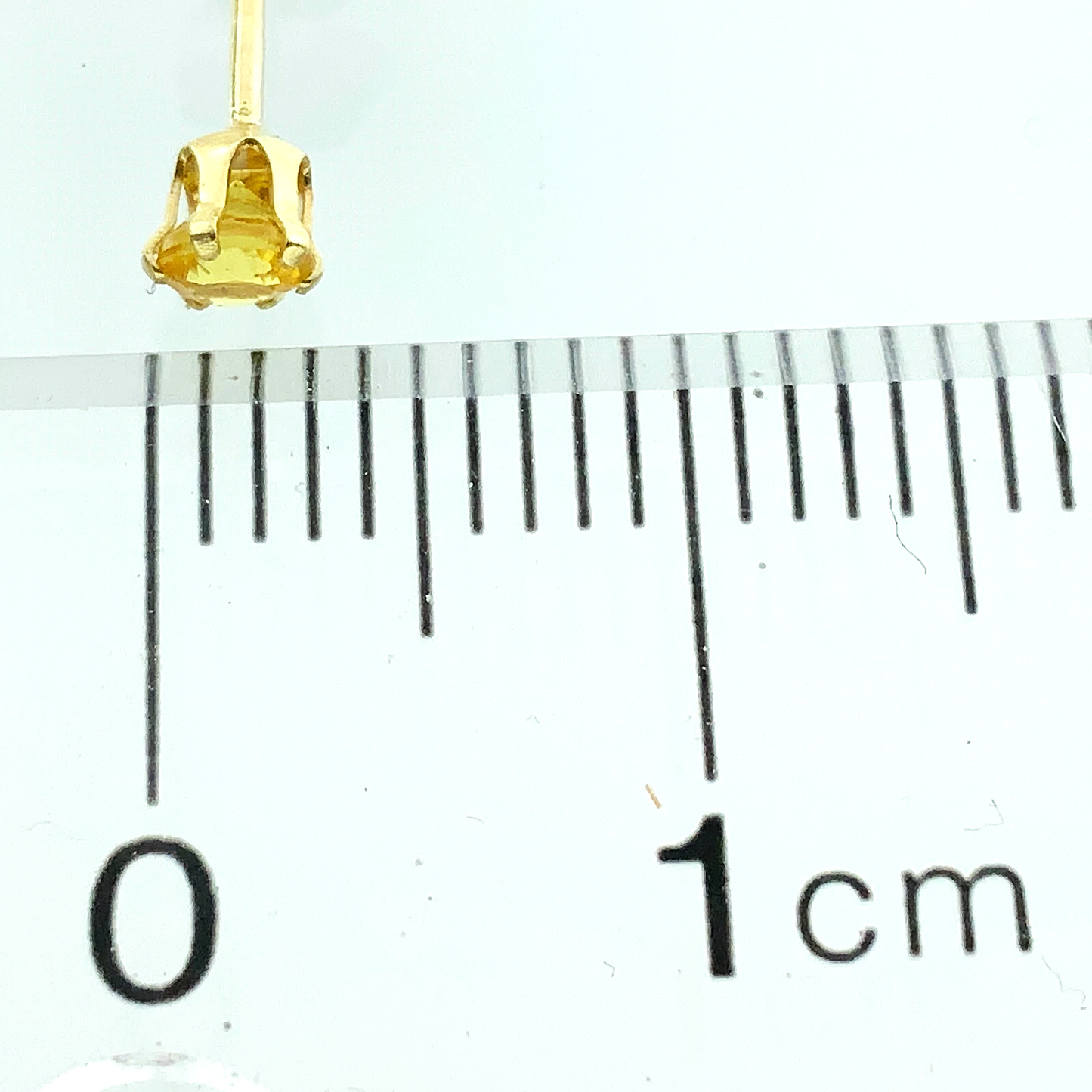 14K Yellow Gold Yellow Sapphire Stud Earrings AU203