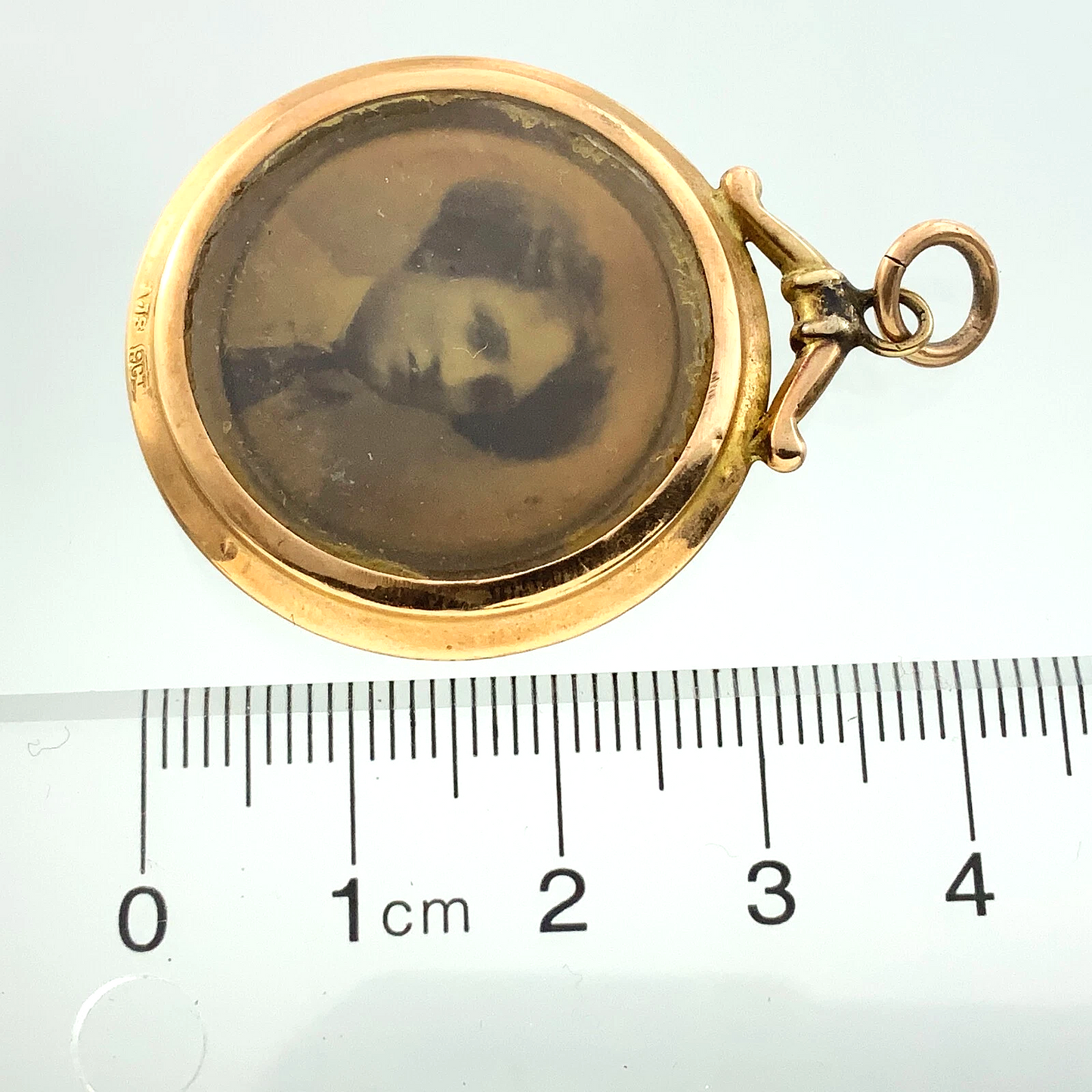 Antique 2 Sided Portrait Locket 9K Yellow Gold Pendant AU207