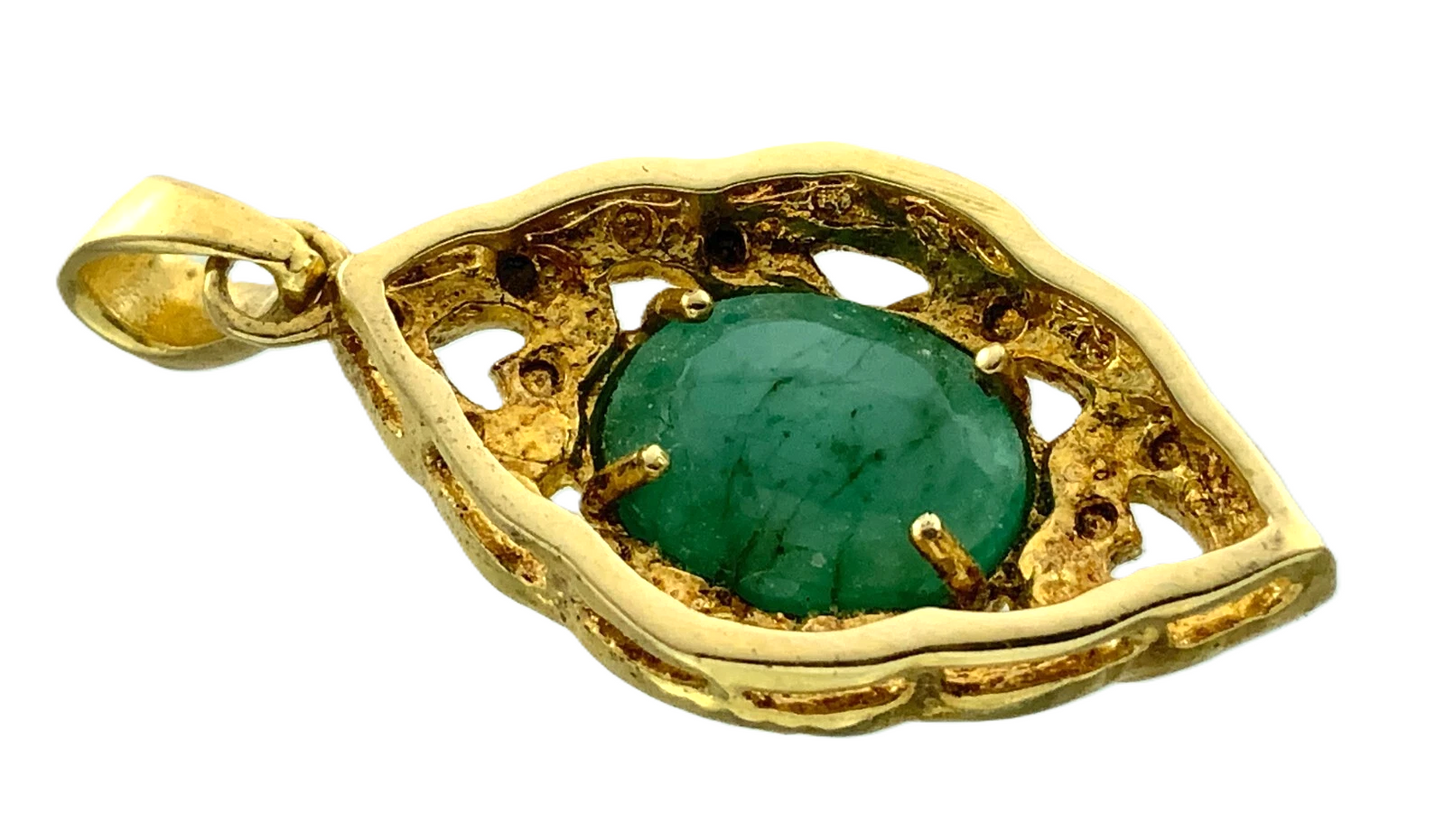 18K Yellow Gold Jade Stone Pendant AU208