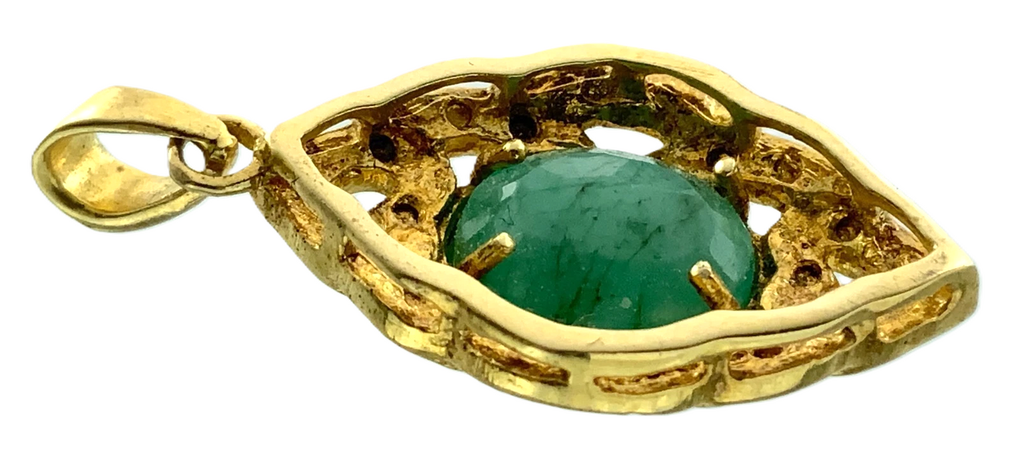 18K Yellow Gold Jade Stone Pendant AU208