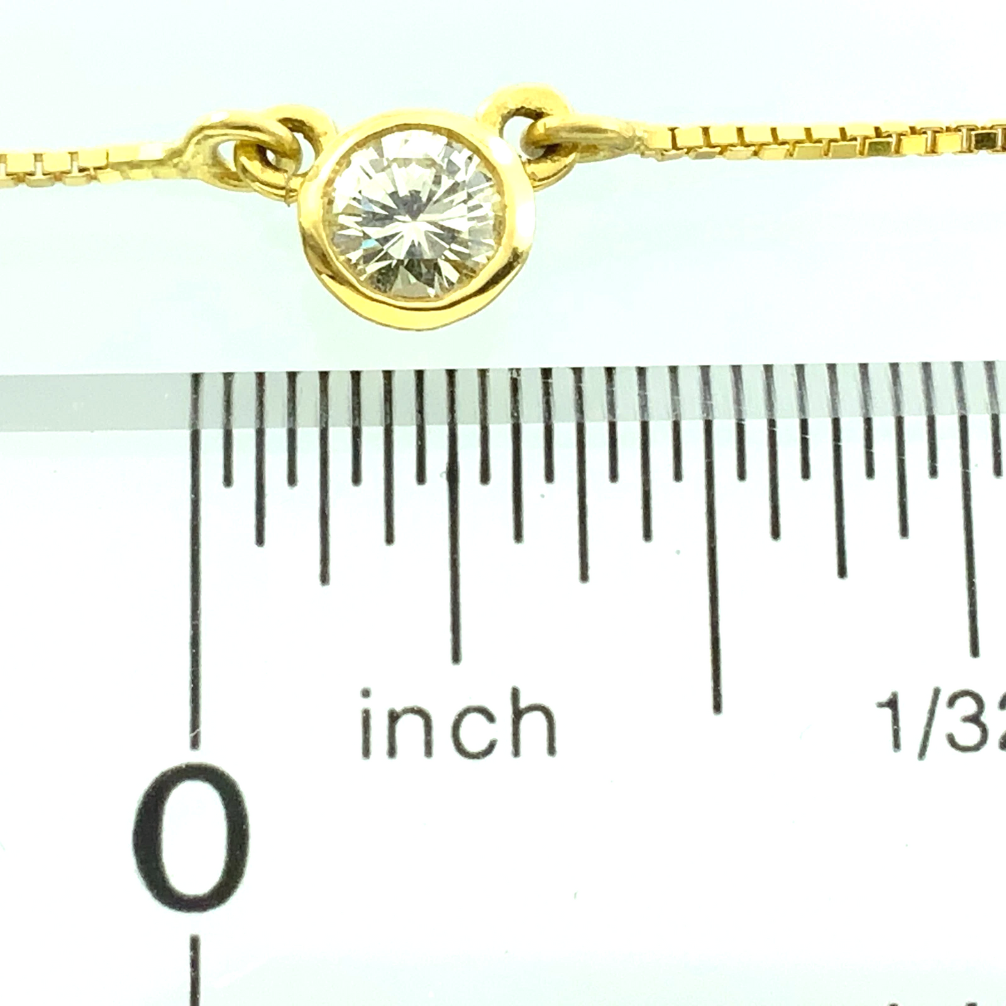 18K Yellow Gold Bezel Set Solitaire Box Chain Necklace 17.5 in x 1 mm AU223