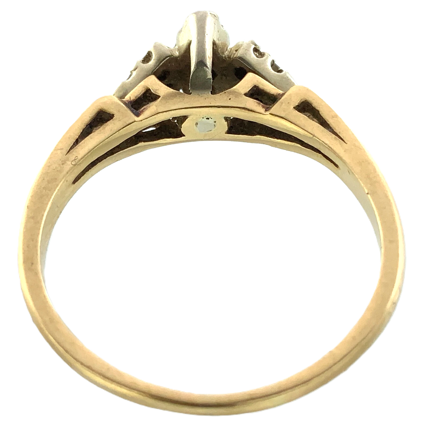 14K Yellow Gold Diamond Ring Size 7.5 AU241