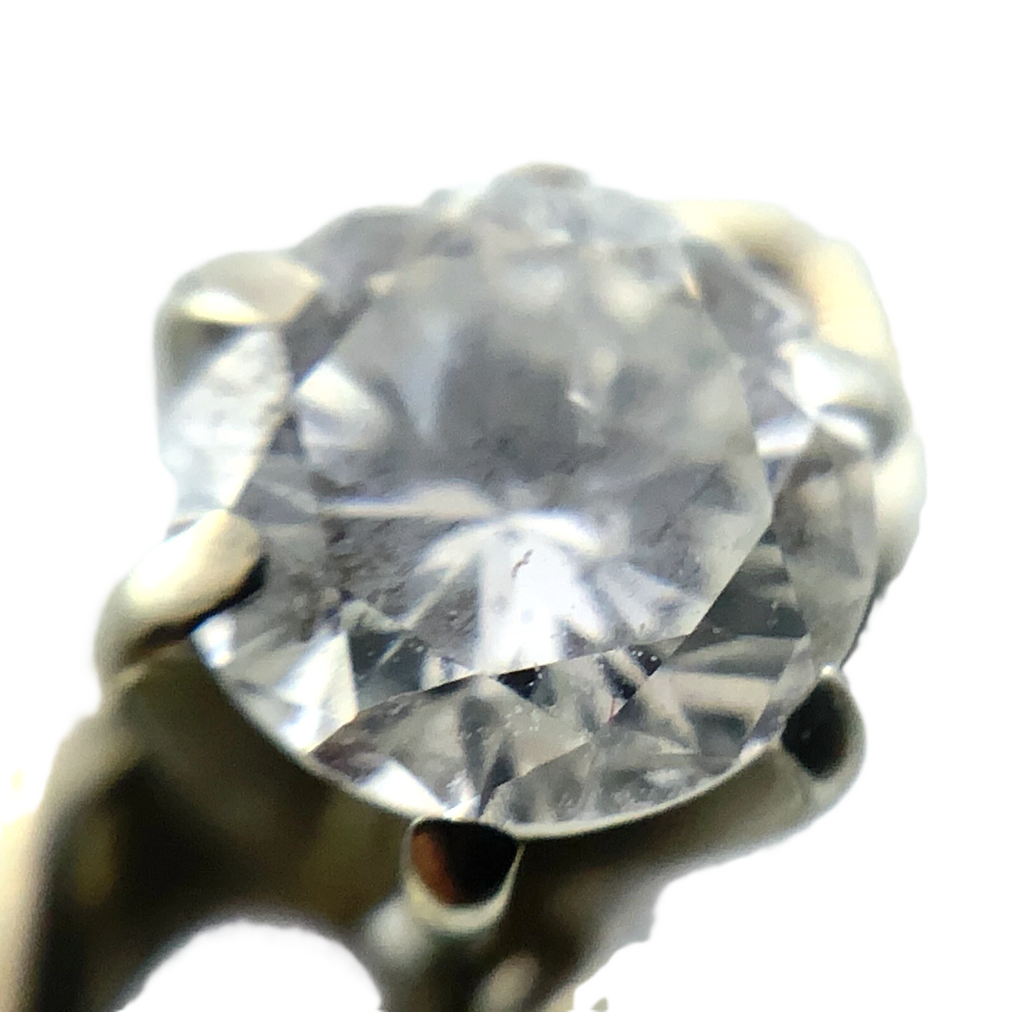 10K White Gold Diamond Engagement Ring Size: 7.25 AU243